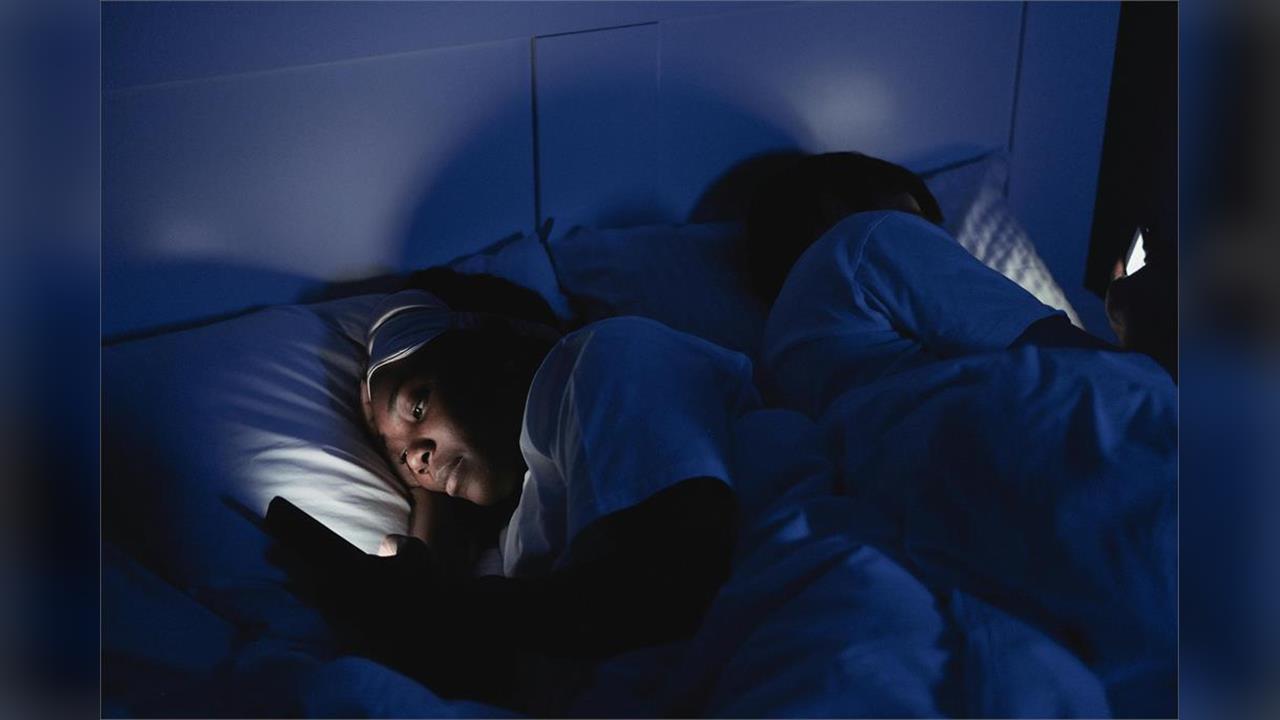 睡眠不足心臟恐跟著出問題!最新研究警告「更年期女性」風險高