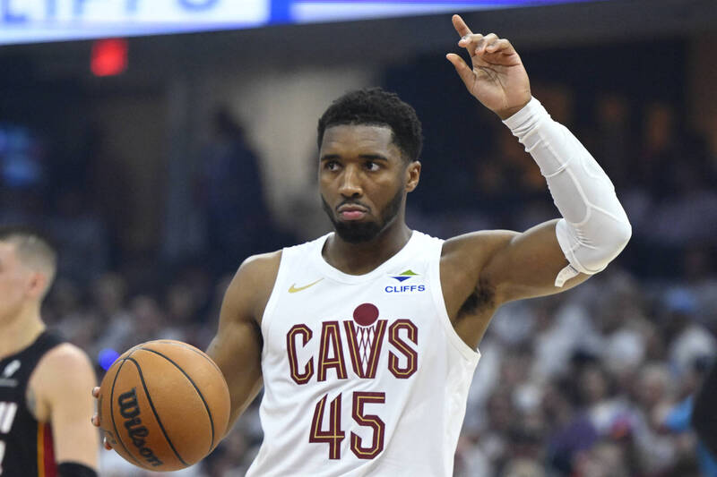 NBA(影)／米契爾vs米契爾末節對決！騎士擊退熱火奪系列賽二連勝