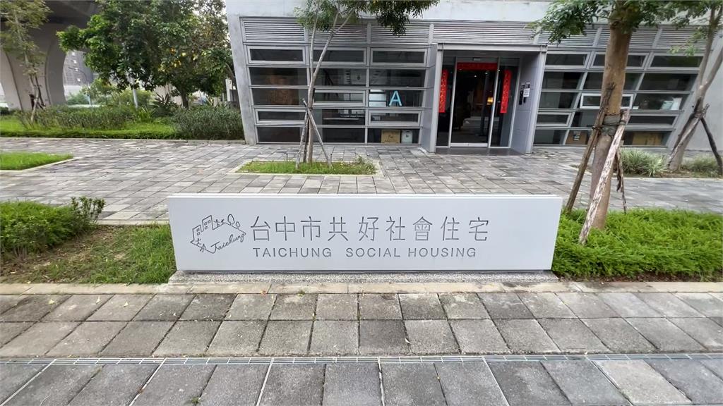 社會住宅「髒水溢流」　議員痛批：建築品質爛透了