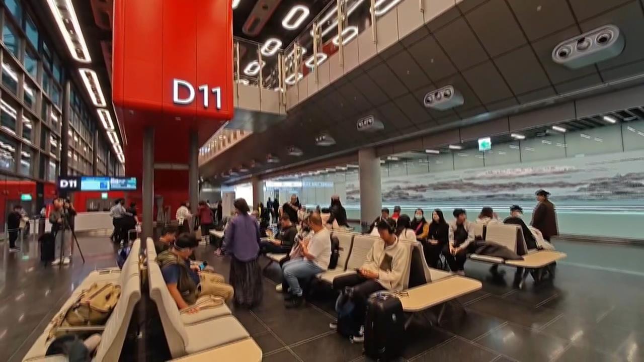 旅客驚喜！桃機第三航廈「北廊廳」試營運　現場送旅客特製版乖乖
