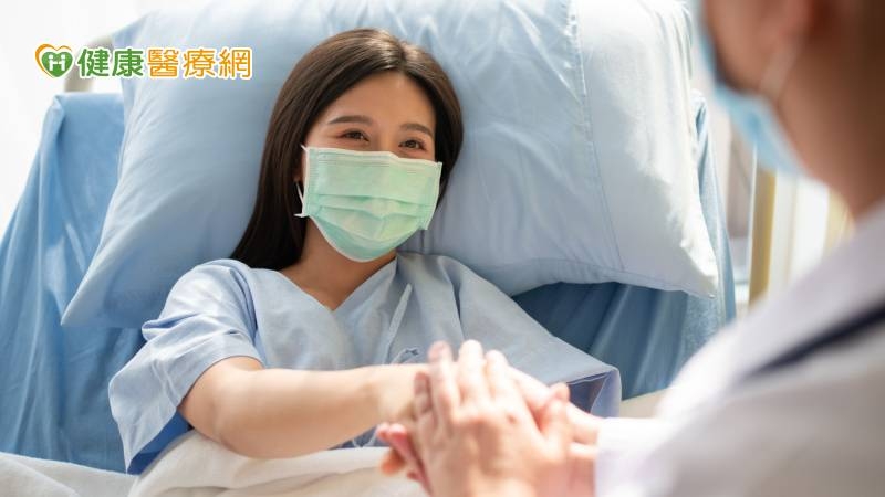 生死交關險成植物人！　24歲女咖啡店續追夢