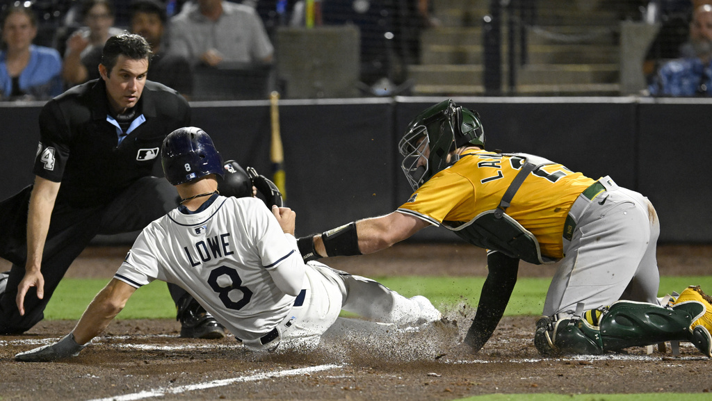 MLB(影)／運動家第2號新秀大聯盟首亮相　演出精采凌空回傳本壘技驚全場
