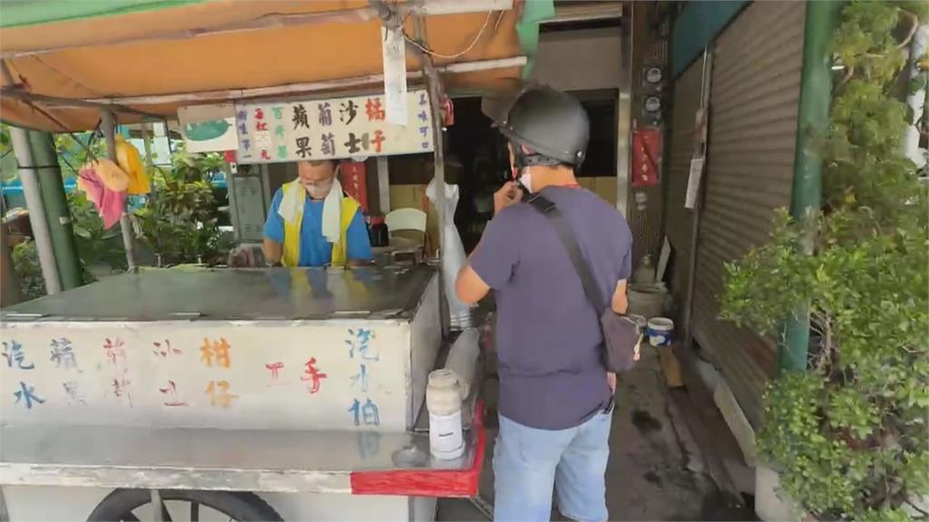 想喝什麼口味現點現調！　嘉義古早汽水攤第三代老闆堅守