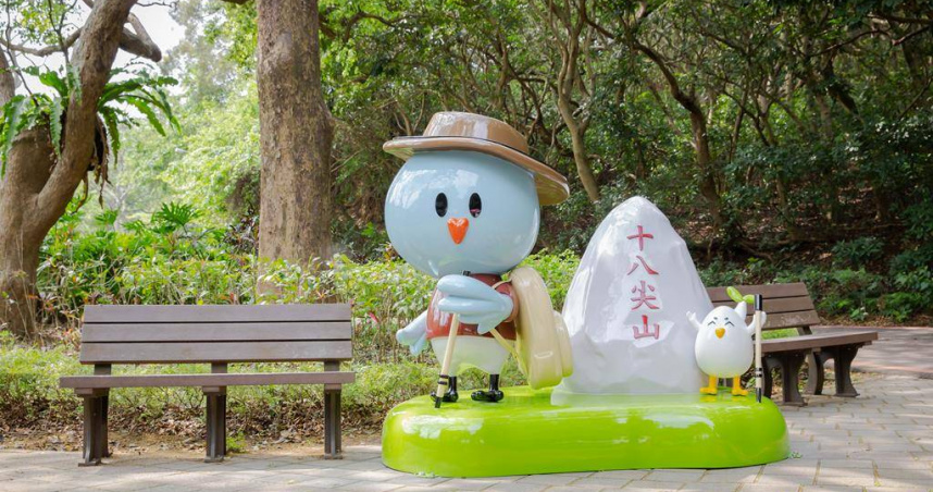 鬼月凌晨登山驚見人影? 三更半夜十八尖山驚見一群老人健行