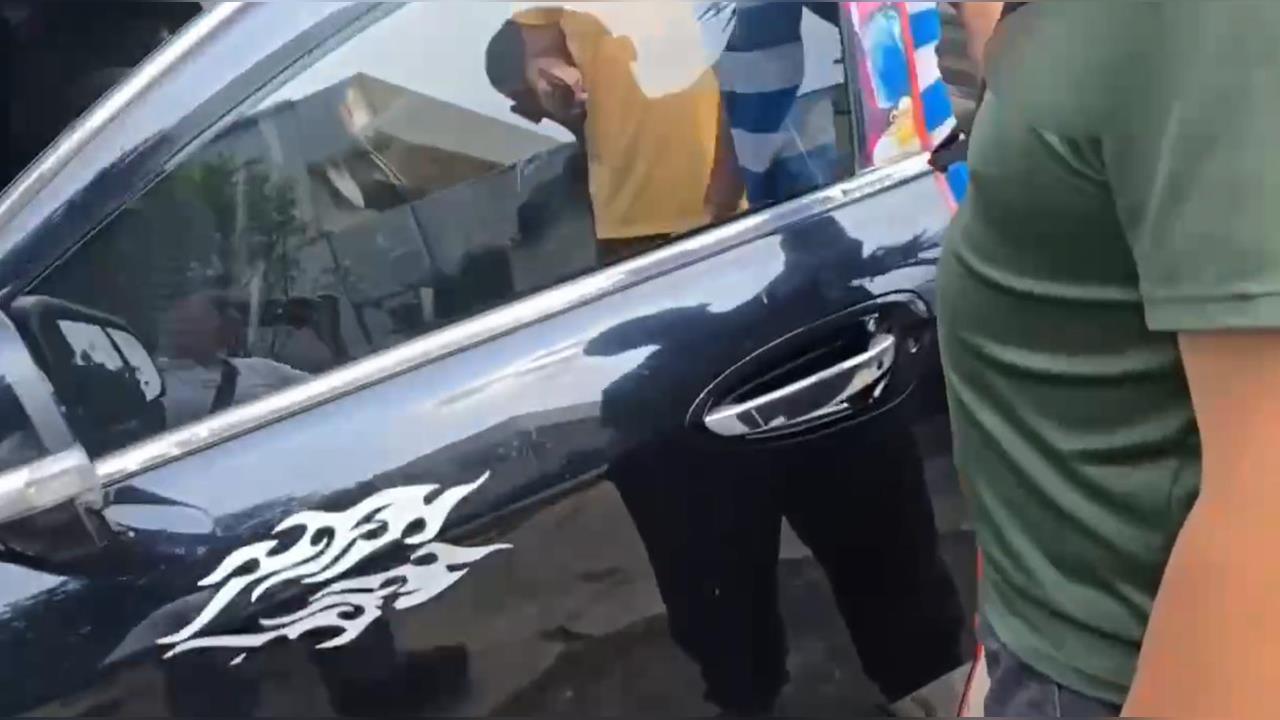 快新聞/國3驚魂!休旅車駕駛持鎮暴槍追擊賓士車 嫌犯落網