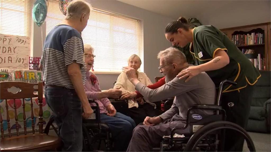 一次世界大戰間出生慶107歲生日　美國老奶奶分享長壽秘訣「做自己」