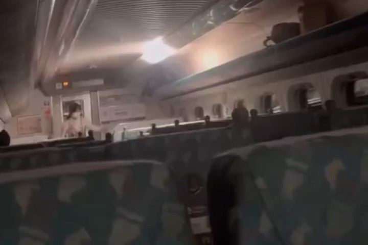 快新聞/丹娜絲來亂!高鐵深夜3班次停電卡軌道上 乘客驚:屍速列車?