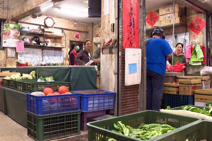 休市3天葉菜易腐壞　菜販、餐廳痛批是「人禍」