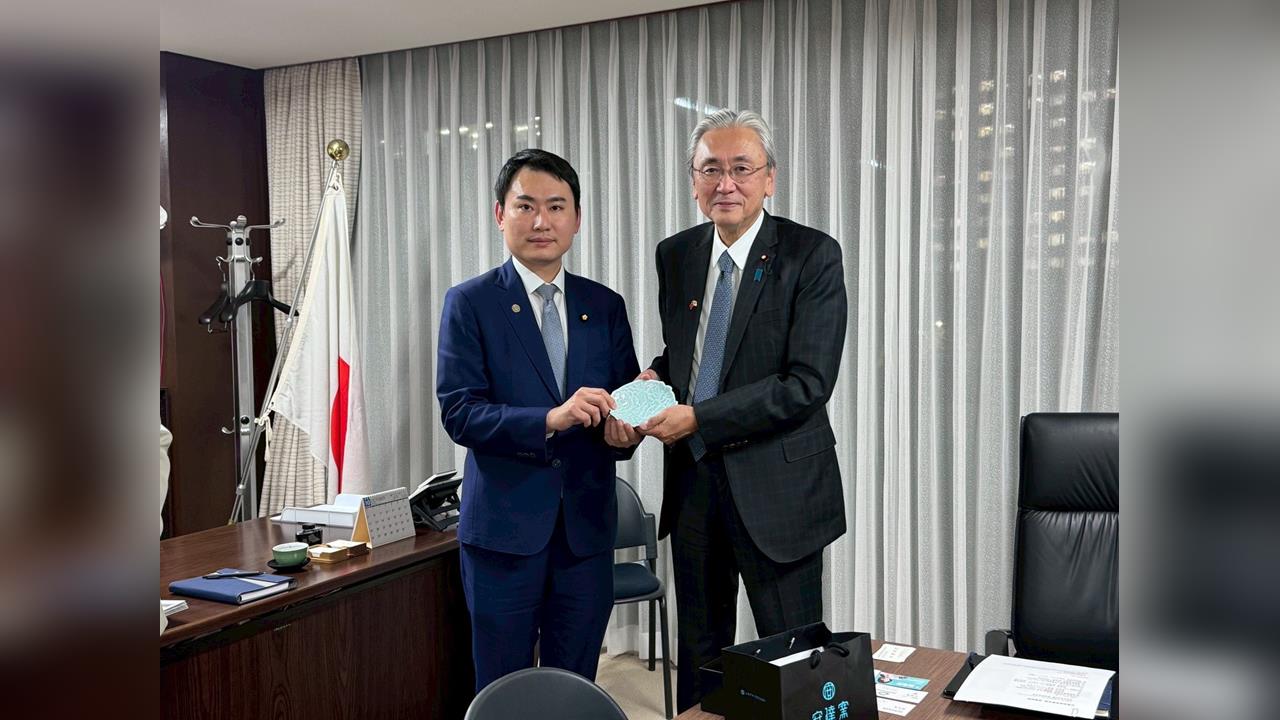 快新聞／民進黨青年局率團拜會日華懇會長　雙方討論教育、文化合作