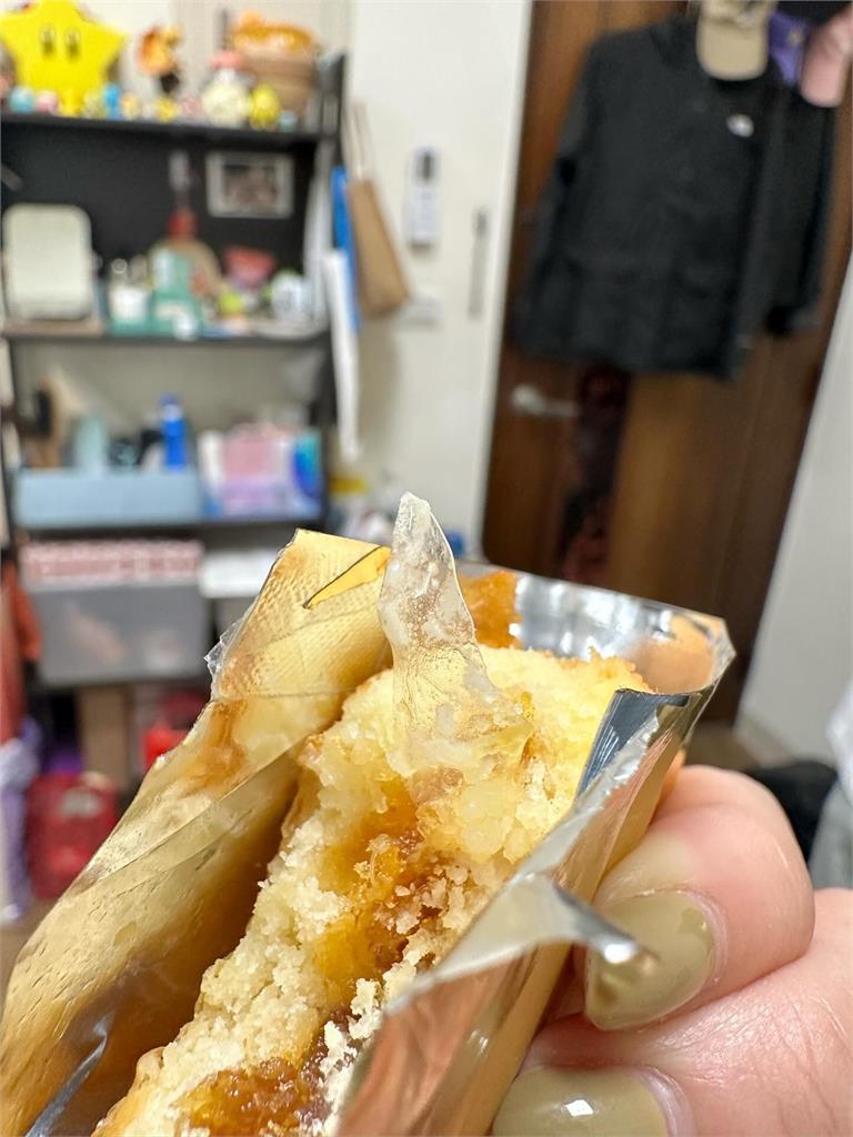 食安風暴再+1　知名法式手工糕點「喜餅中夾塑膠」