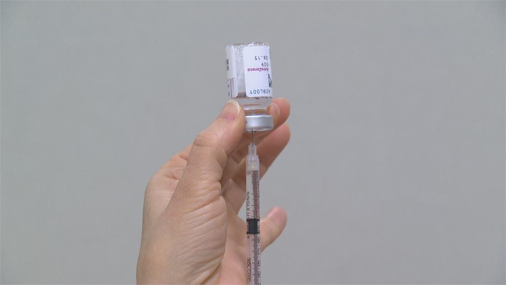 莫德納庫存僅剩6.2萬劑...　自購10萬劑莫德納下午抵台