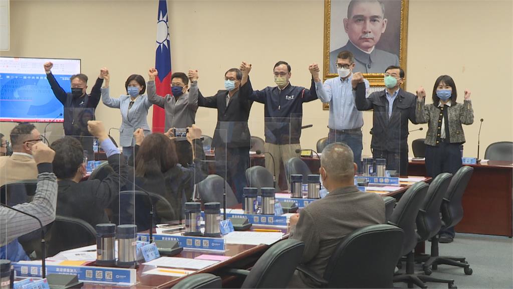 國民黨徵召戰屏東 蘇清泉曝「藍軍介入綠營初選」應歸隊