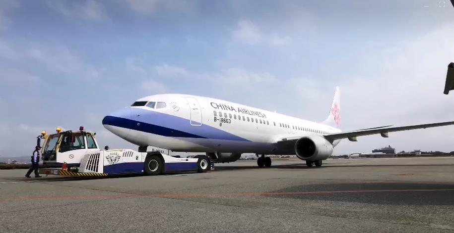 貨運旺季加持　航空雙雄10月營收衝高