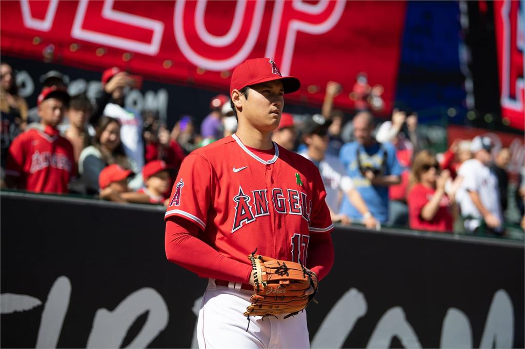 MLB／大谷同場二刀流優質先發　敲1安打秀快腿盜壘