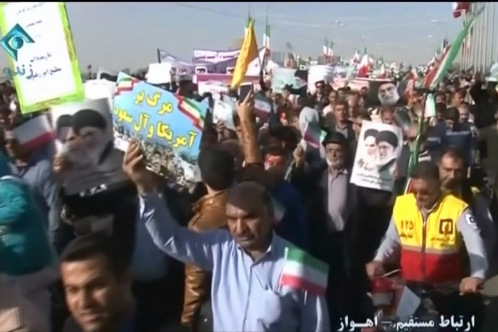 伊朗反政府示威擴散 挺政府群眾也上街頭