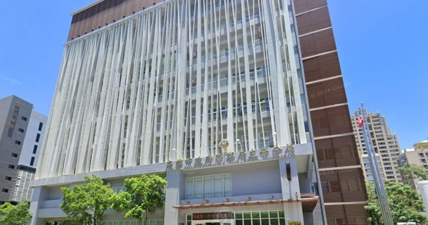 高雄左營65歲婦人墜落3樓露台身亡　妹返家驚聞噩耗崩潰