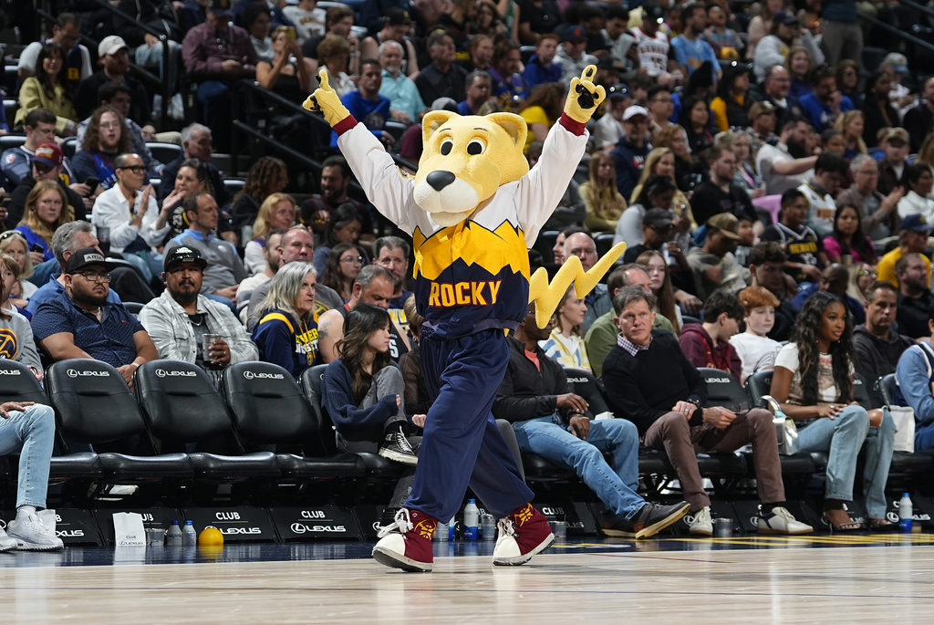 NBA(影)／再愛球隊也要爭取權益!　金塊吉祥物扮演者怒告老東家