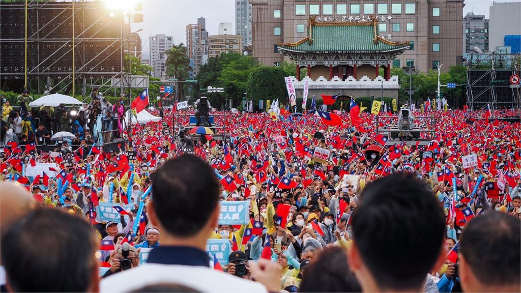 〈民視論壇〉曹興誠-426的凱道 叛國的集會 騙徒的表演