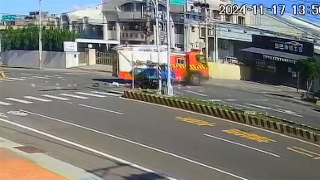 台中消防車出勤左轉　直行小貨車未禮讓撞上