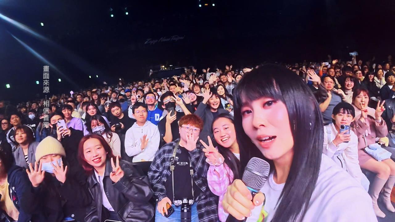 白安回家鄉開唱！　宇宙人小玉驚喜現身　直呼：沒彩排好刺激