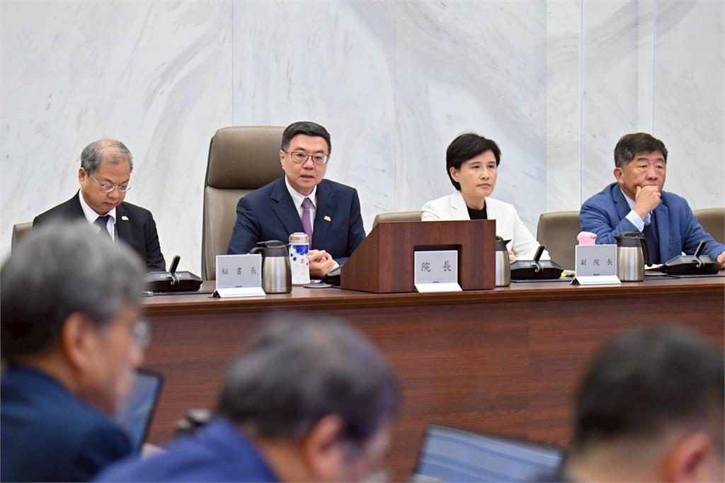 快新聞／5點窒礙難行！行政院加開臨時院會　通過《警察人事條例》覆議案
