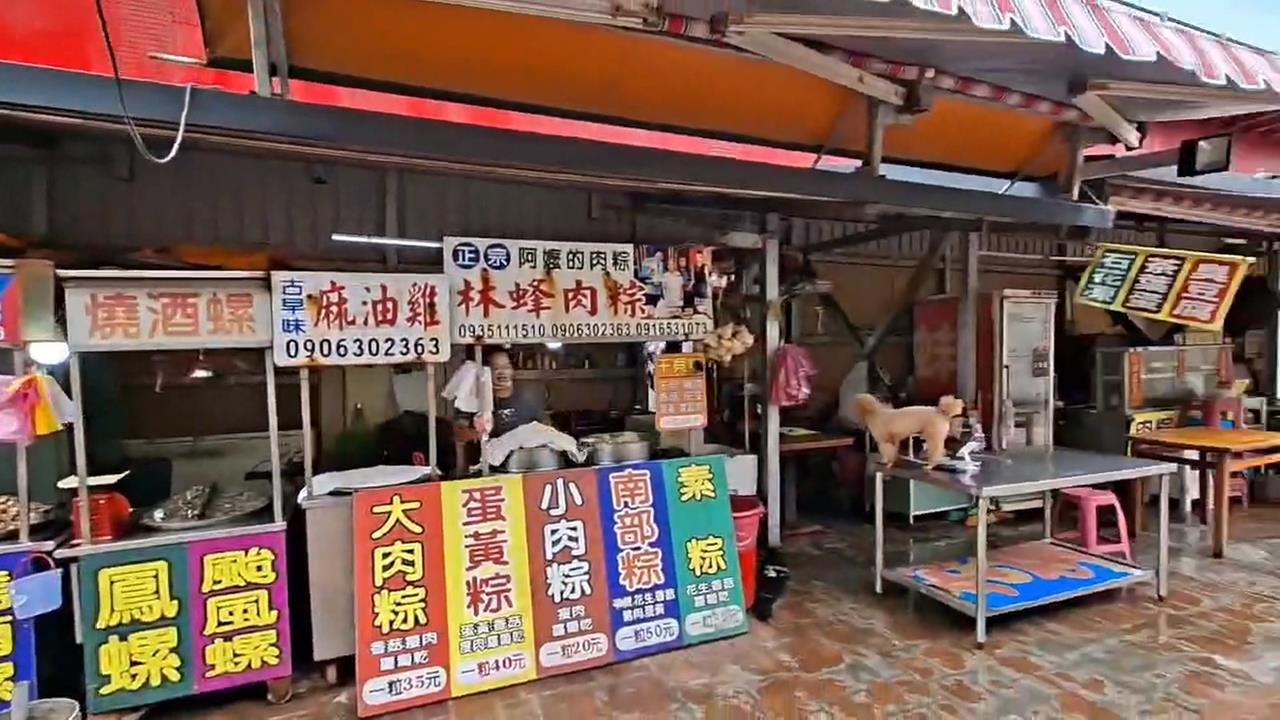白海豚颱風逼台！海水倒灌挾帶木塊、垃圾　新北攤販連兩天被迫收攤