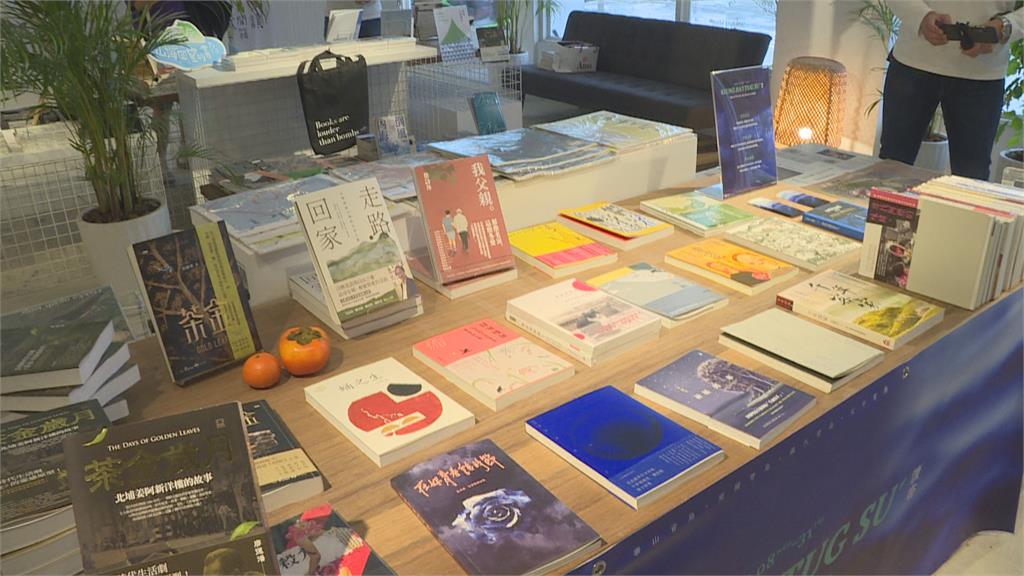 「還我母語運動月」　青鳥書店展客家文學著作