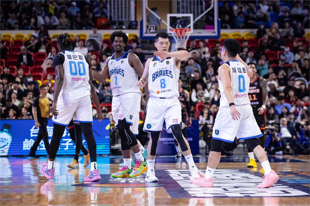 PLG(影)/勇士主場103:94擊敗獵鷹 奪下2連勝戰績躍居聯盟第2