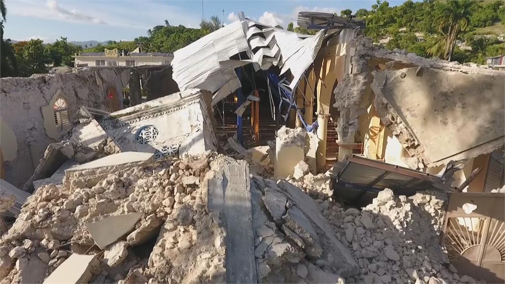 海地強震摧毀教堂　台灣建築公司員工幫助救人