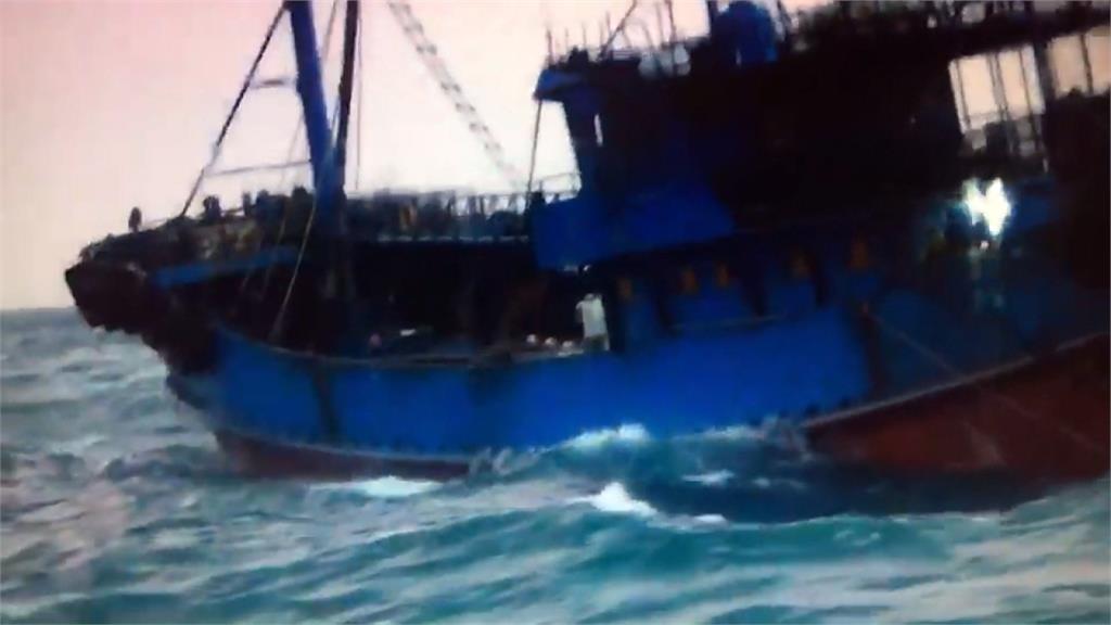 海巡繃緊神經！ 中國漁船越界捕魚帶豬肉