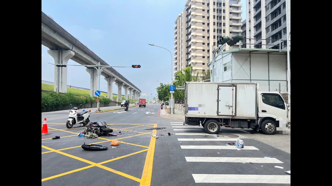 三重客運領班撞貨車亡　友控訴「過勞」釀禍　客運公司否認