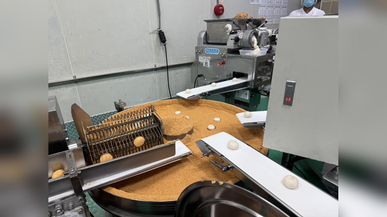 土地公頭牙商機　花生麻糬營收破三千萬