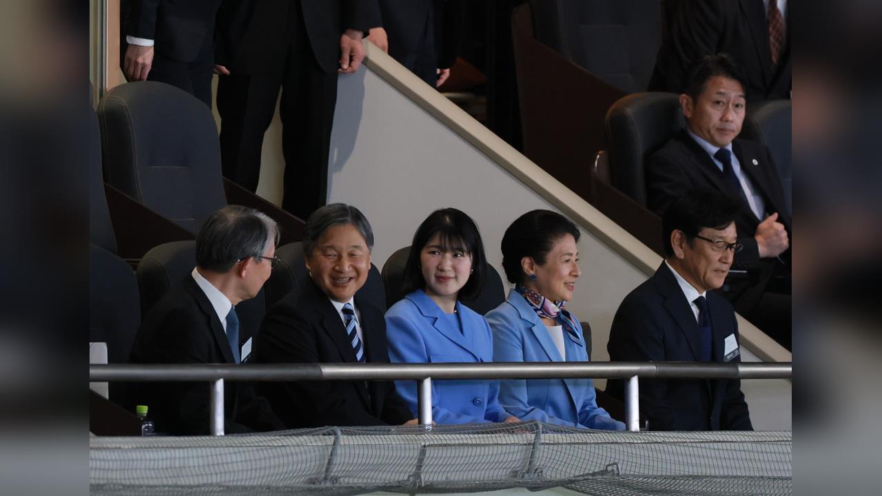 經典賽／睽違60年「天覽試合」！天皇一家現身東蛋　觀戰WBC日澳大戰