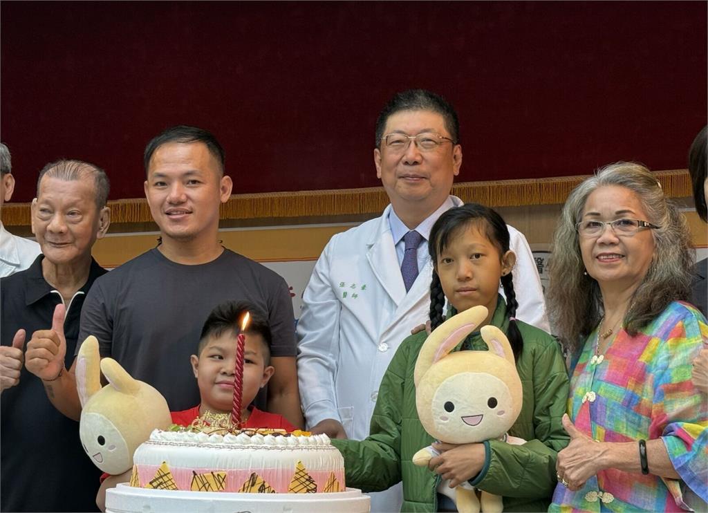 剛出生被宣告「只能再活一個月」   台大醫院活體換肝救回印尼2病童！
