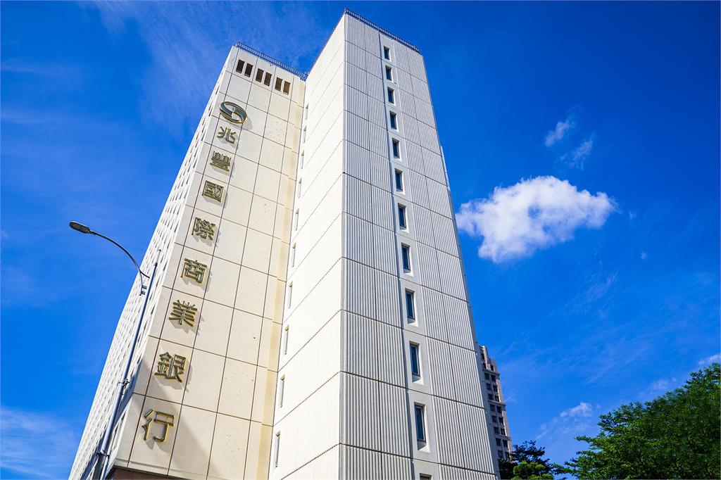 台塑越南河靜鋼廠聯貸案圓滿簽約 統籌美金14.5億  14家金融機構積極參與