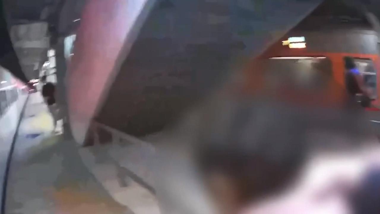 醉漢鬧台鐵！騷擾乘客、恐嚇列車長　「連警察一起罵」依現行犯被捕