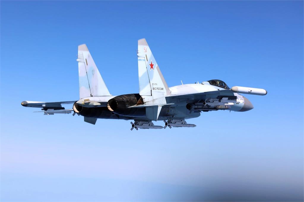 【有片】英軍證實RC-135W偵察機遭俄方「危險行為」攔截 警告情勢恐急遽升級
