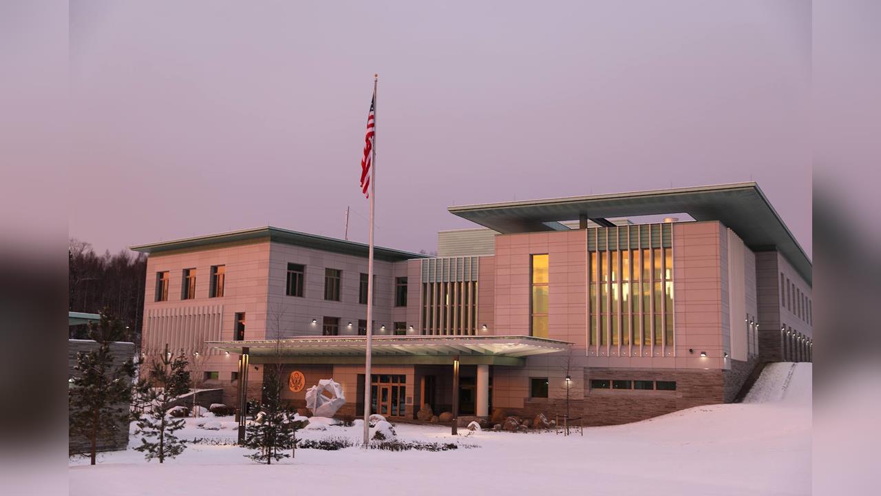 快新聞／挪威美國大使館驚傳爆炸！領事服務入口損壞　初步無人受傷