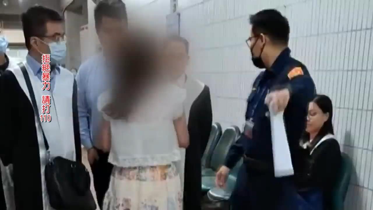 快新聞／又失控！悍女再鬧台中地院　嗆「打全世界律師巴掌」遭法警上銬