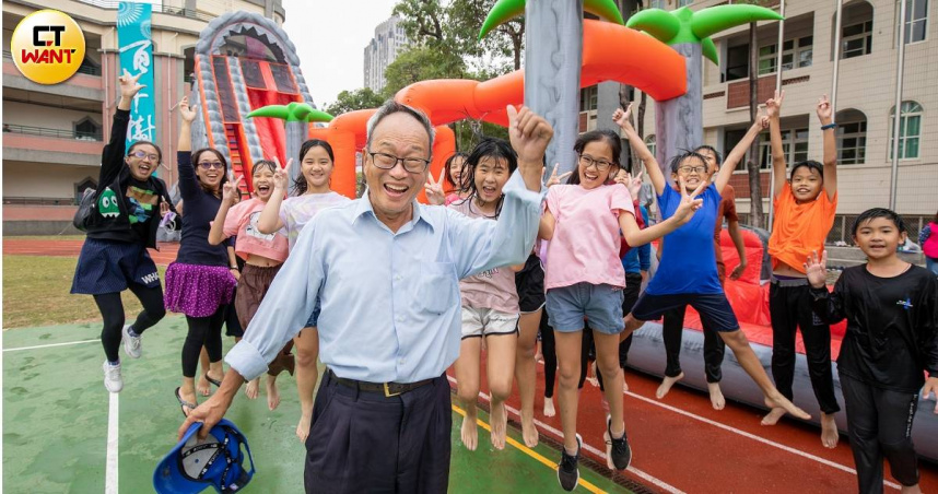奶奶遭軟禁1／打造移動城堡圓孩子夢　跳跳屋奶奶竟被不肖兒綁架爺爺急瘋