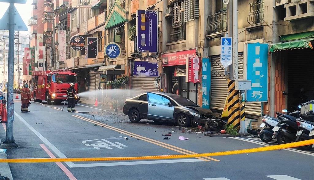 快新聞／怕！桃園車禍導致瓦斯外洩　現場畫面曝光