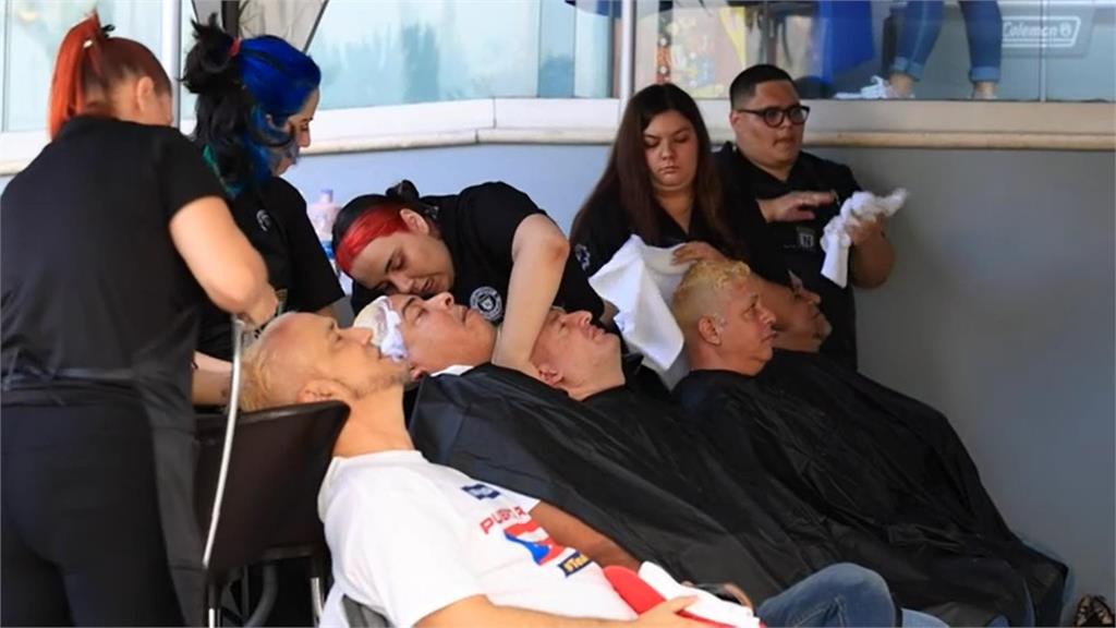 波多黎各球迷染髮相挺經典賽 8小時192人染金髮破金氏紀錄
