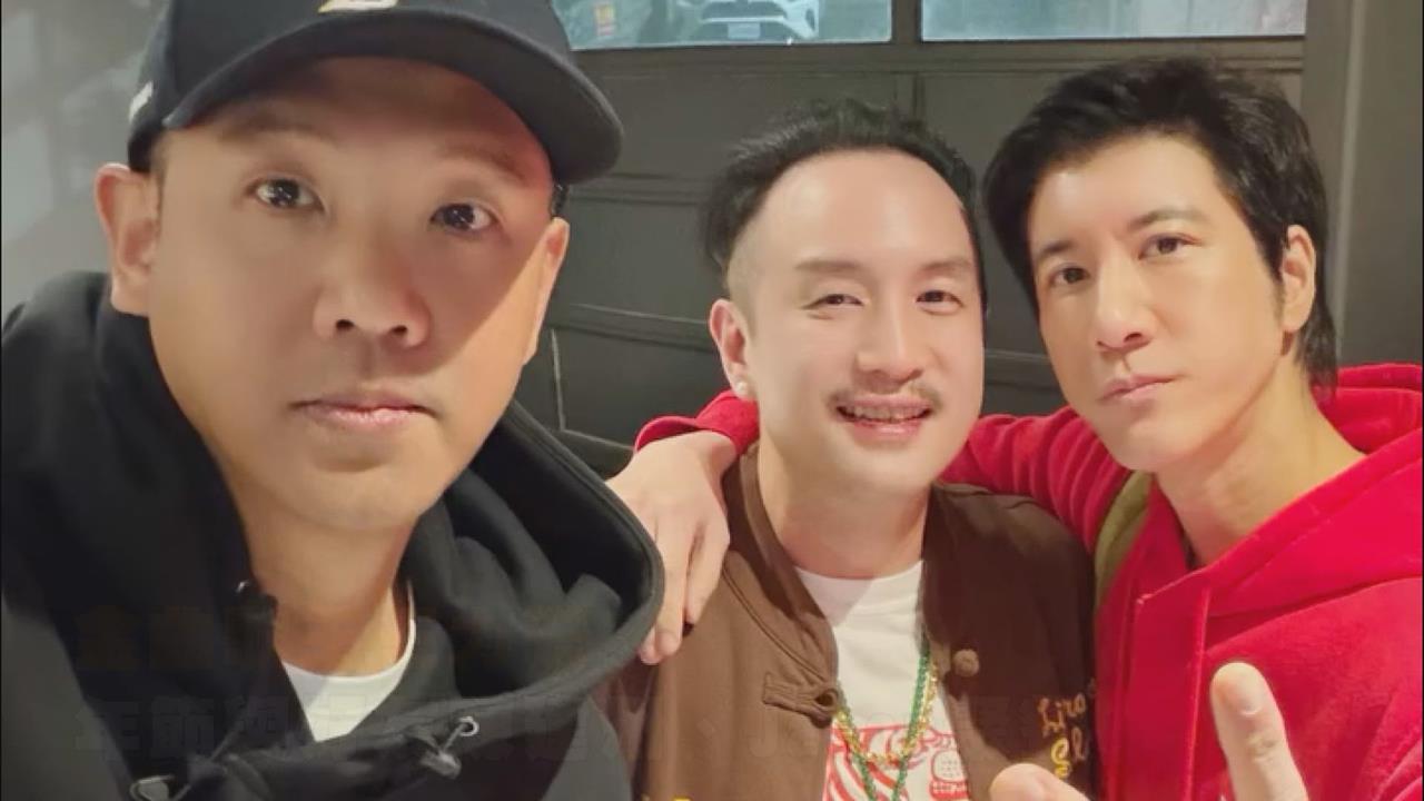 王力宏聚餐變財神爺　撒千元紅包成「孩子王」