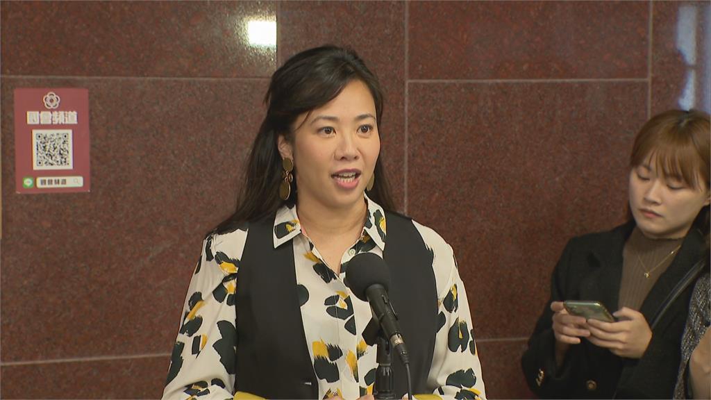 快新聞／學生犀利提問柯文哲仇女爭議　吳欣盈尷尬回：柯醫師喜歡他媽媽