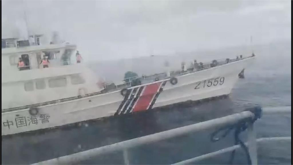 中菲南海衝突！　中國海警船射水砲.撞擊菲國船隻