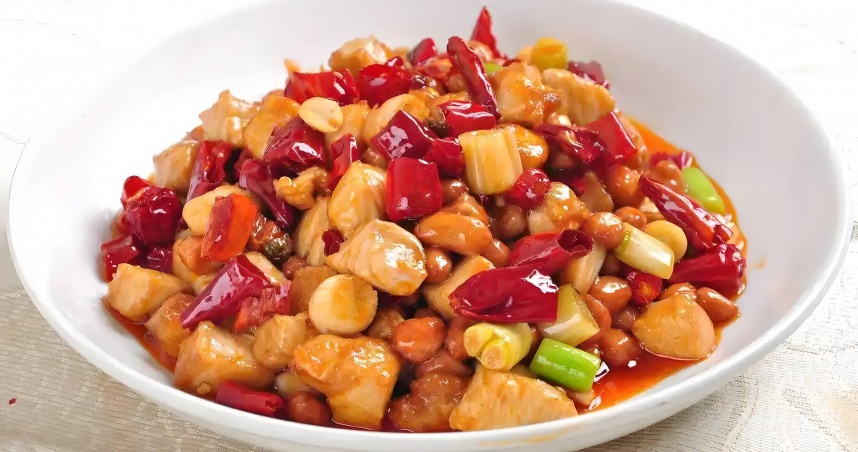 四川人吃宮保雞丁留負評!全網為「2配料」吵到上熱搜 專業廚師說話了