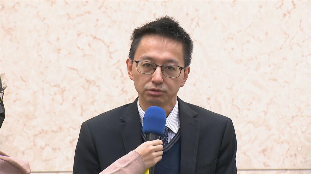 快新聞／疾管署也有「土皇帝」？咆哮、摔公文樣樣來還罵同仁是豬　羅一鈞回應了
