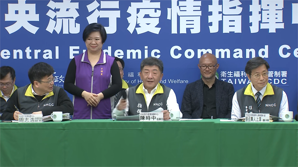  快新聞／記者拿媒體社論問「你是玻璃心嗎？」 陳時中笑了一下：大家都要維持理性討論