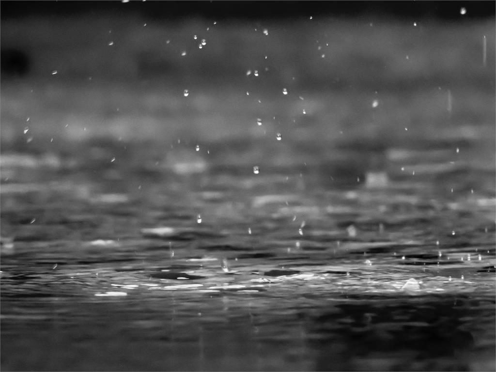 [2020/02/15]白天各地多雲到晴 深夜鋒面通過中部以北轉有雨