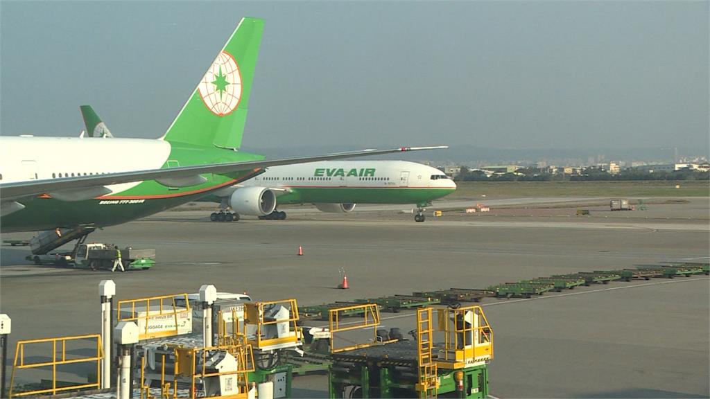 快新聞／疑客艙失壓！長榮「台北飛馬尼拉」班機掛緊急代碼　北部外海卸油已折返